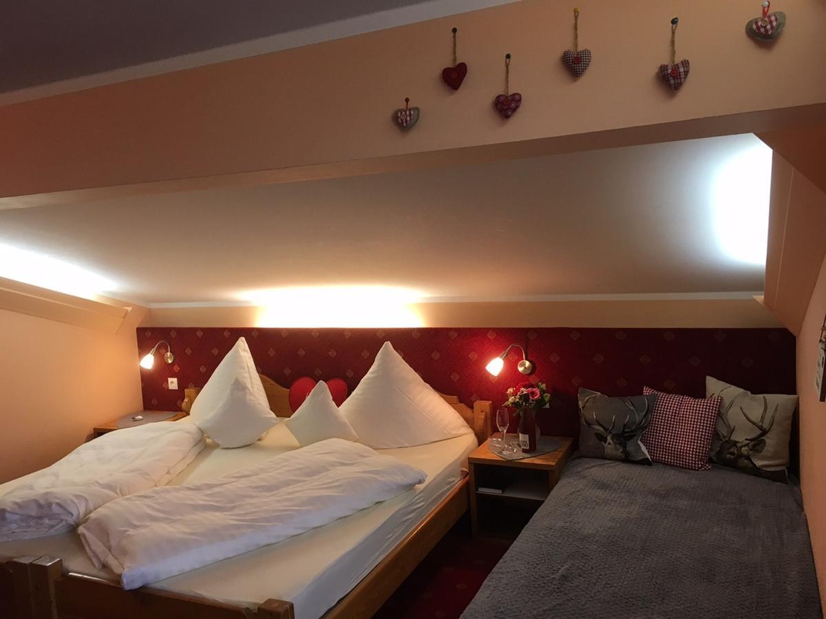 Landhotel Sportalm フィリップシュロイト エクステリア 写真